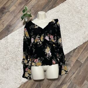 American Eagle Size Large Black Ruffle V-Neck Flared Bell Sleeve Peasant Top